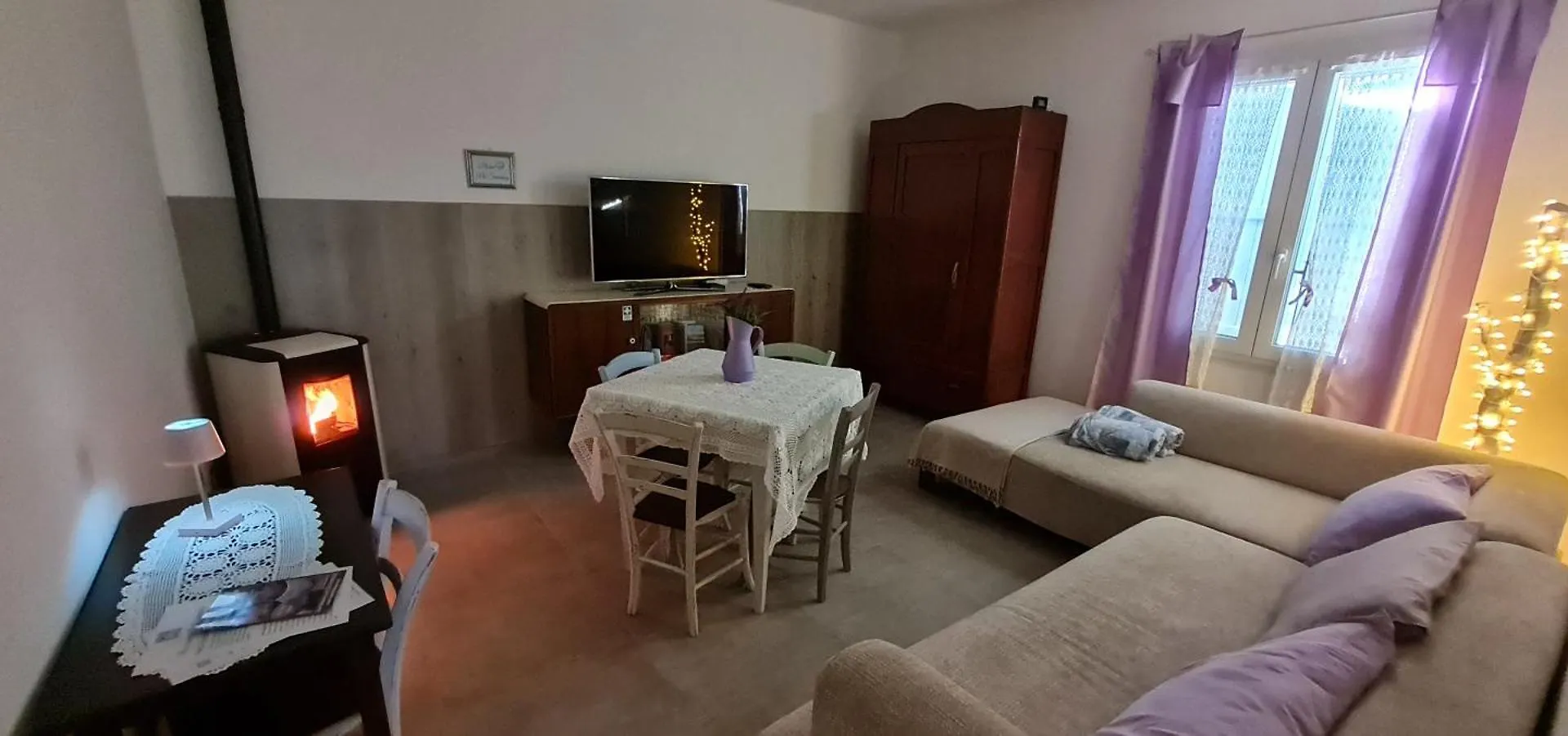 Tana Della Lavanda Montefiorino Itália